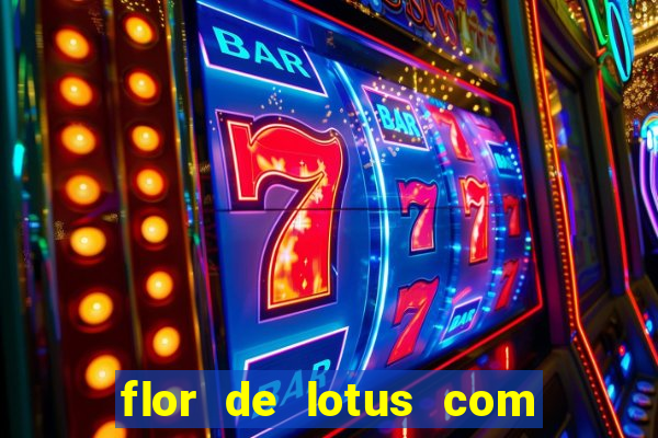 flor de lotus com lua tatuagem